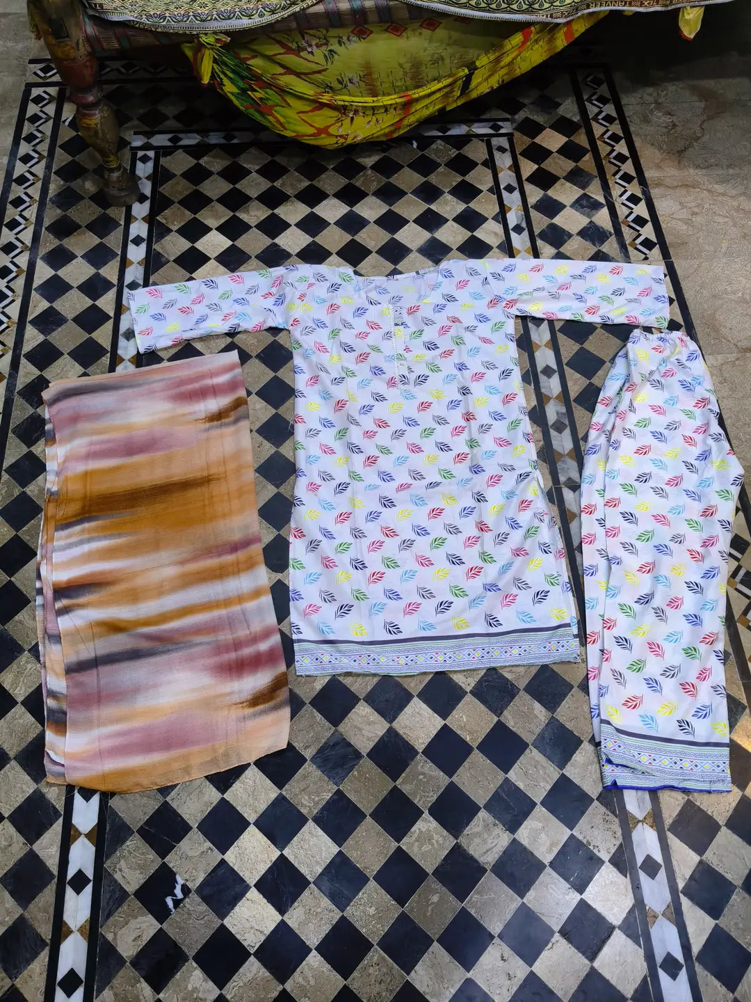 3 Pcs Women's Stitched Printed Suit