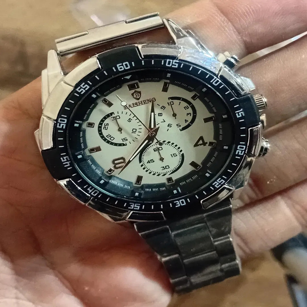 Men's Luxury Quartz Analog Watch Silver Black Dial
