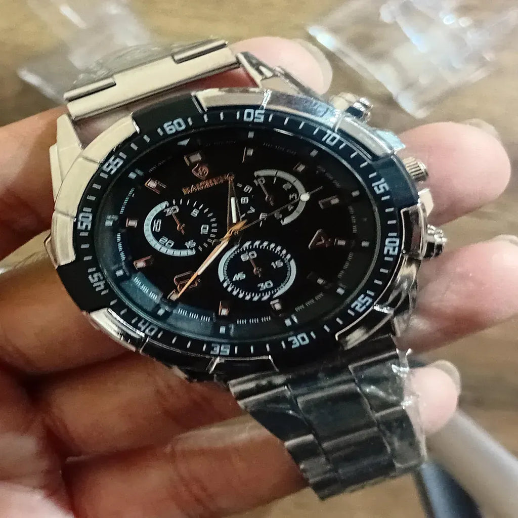 Men's Luxury Quartz Analog Watch Silver Black Dial