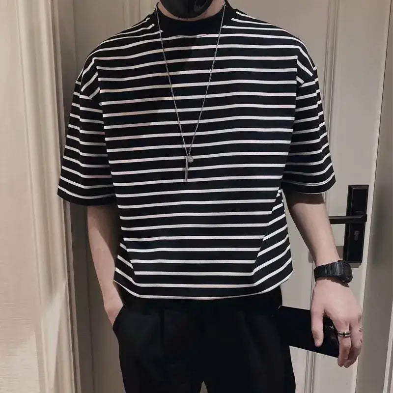 Men Striped Short Sleeve T-Shirt Black White Korean Style